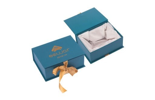 Taslama Kurdeleli Kutular