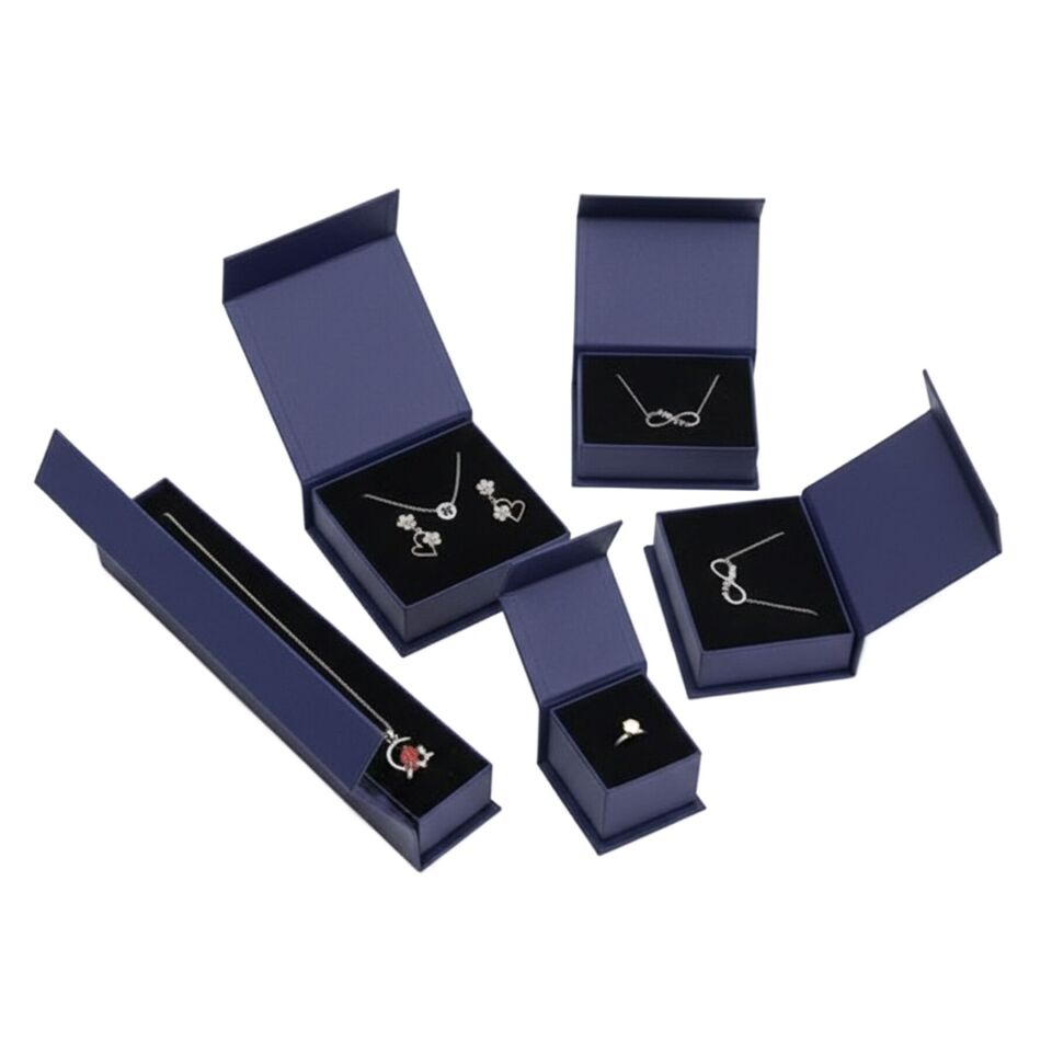 Mücevher Kutuları (Mıknatıslı) 1.000 adet  - 8.5 x 8.5 x 3.5 cm (Kelepçe)