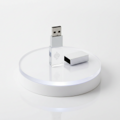 Kristal USB Bellek 8190 ( 16GB - 32GB )